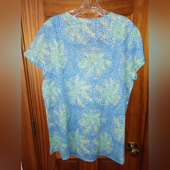 Lilly Pulitzer Etta V-neck Tee blue/green XL NWOT - Picture 3 of 6